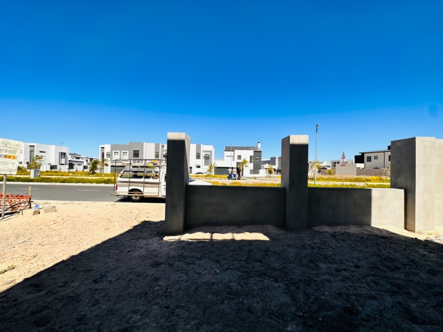 5 Bedroom Property for Sale in Sandown Western Cape